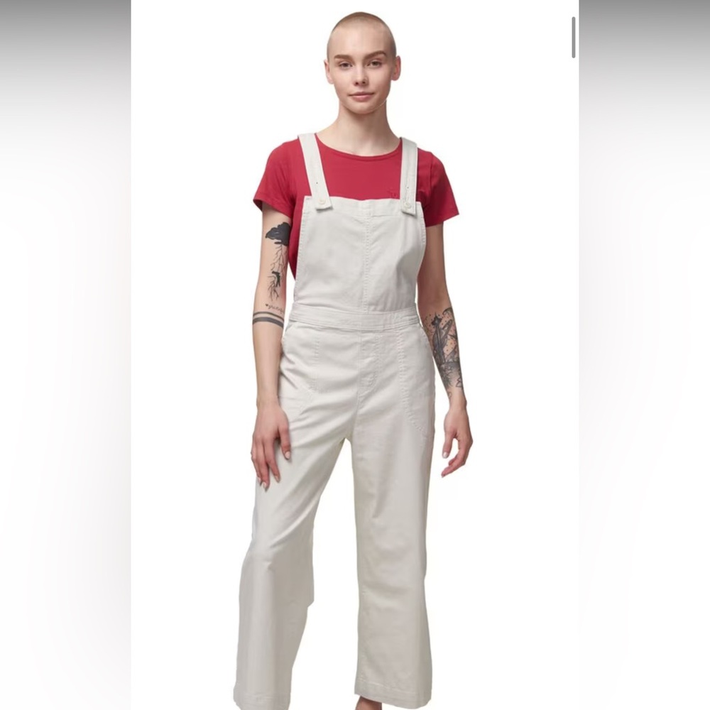 Women’s Patagonia Standup Crop White Corduroy Overalls, size 2.